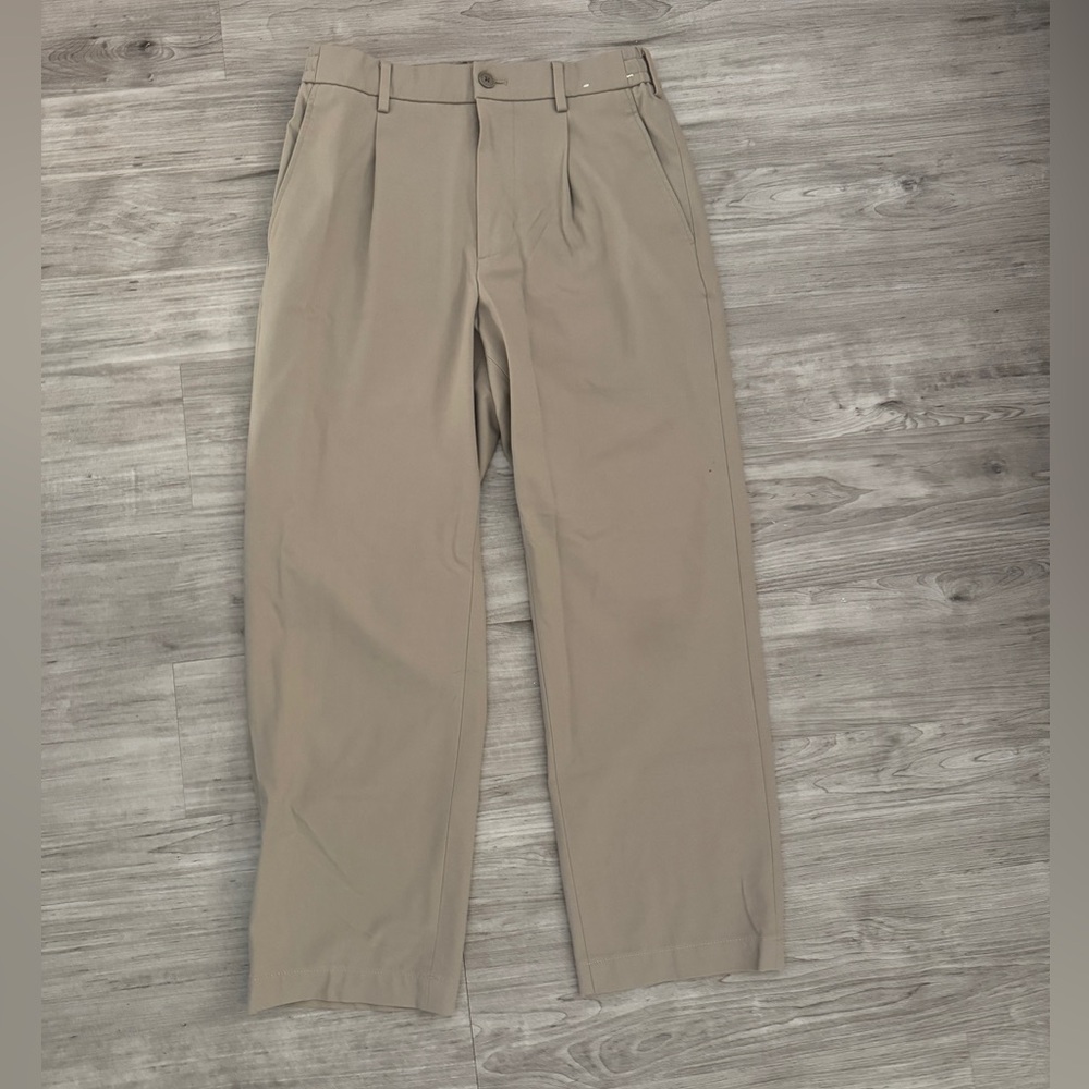 Uniqlo Men's Khaki trousers